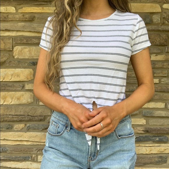 STRIPED CROP TEE - Picture 2 of 4